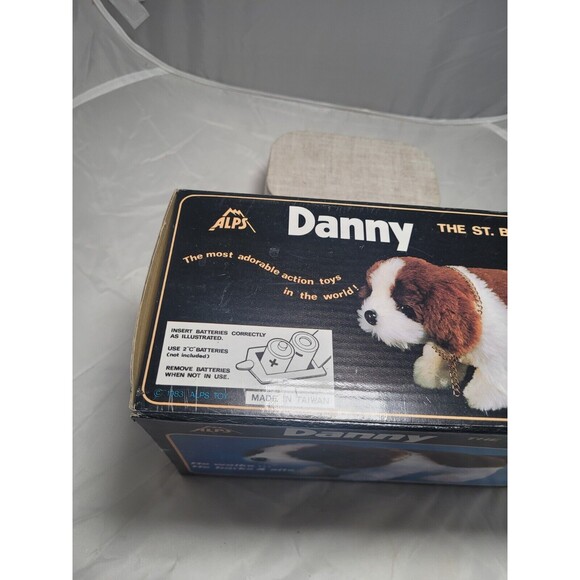 NIB 1983 Vintage Alps DANNY the St Bernard Dog Toy in Box - Picture 3 of 3